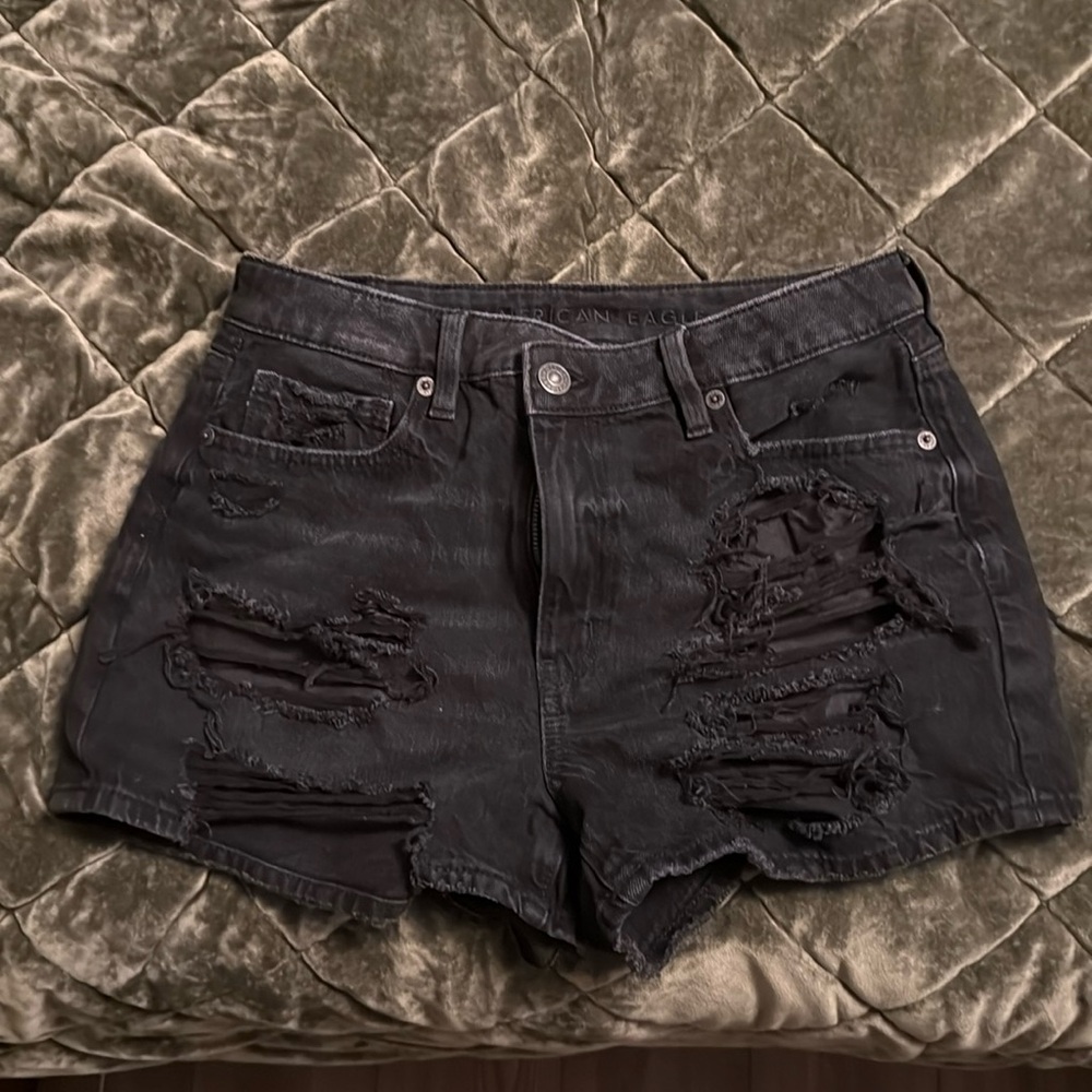American Eagle black ripped denim jeans shorts sz 4